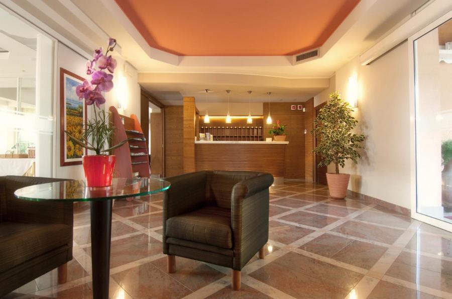 Hotel Villa Olivo Resort 3S Bardolino Exterior photo